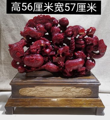 Z珍藏紅田黃群獅《有》，雕刻精美，入刀深邃，石質堅硬 油潤，手感圓滑，尺寸細節如圖，凈重約26.85公斤，1608