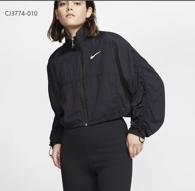 【熱賣精選】Nike NK 女款風衣短款外套立領防曬 皮膚衣 棒球服 後面大勾抽繩大袖子 黑色 CJ-LK19765