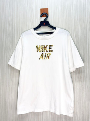 Nike 專櫃 蟒蛇紋Logo白色純棉短T