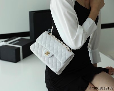 二手 Chanel CF23 Classic flap bag A01113白色球紋牛皮金扣