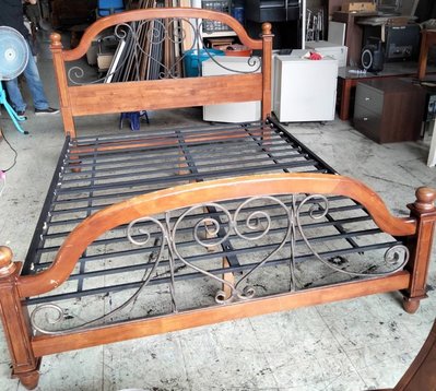 鑫高雄駿喨二手貨家具(全台買賣)----5尺 雙人床 鐵床 鐵床架 鐵藝床  床架  組合床  床組