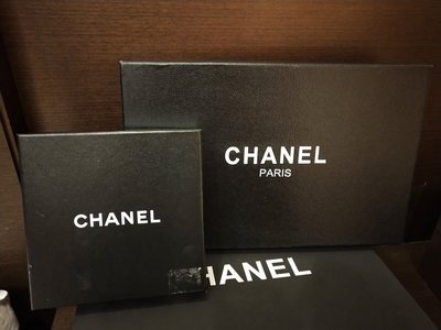chanel  黑色硬紙盒 34x22x5cm
