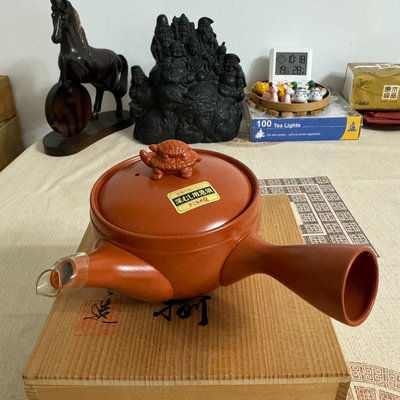 買一送一 日本 常滑燒 朱泥 賴鳳堂造 側把壺 茶壺，親子龜