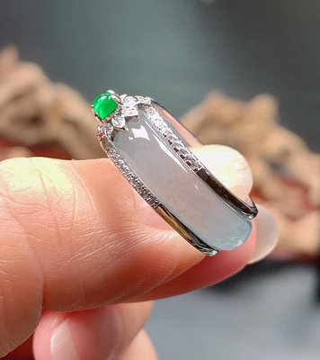 翡翠王者 天然A貨翡翠 老坑冰種 925銀鑲嵌 戒指 兩用款    顏色亮種水足 佩戴收藏佳品