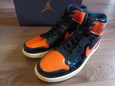 3 黑橘配色豬油籃球鞋 aj1 US12 30cm 全新網路購入非店面購買訂製款