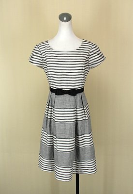 貞新二手衣 IRIS 艾莉詩 灰色條紋圓領短袖棉質洋裝 XL號(38494)