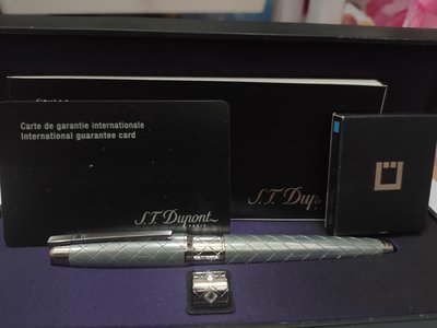 S.T dupont 都彭D. Link 系列限量鋼筆 筆桿裝飾圈可換 鈦銀色筆身 18K M筆尖 盒裝含郵出售