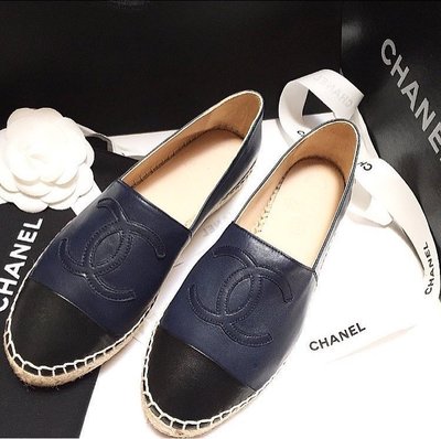 Chanel 小香鉛筆鞋 G29762 New Espadrilles 小羊皮 CC 休閒鞋 藍/黑 現貨