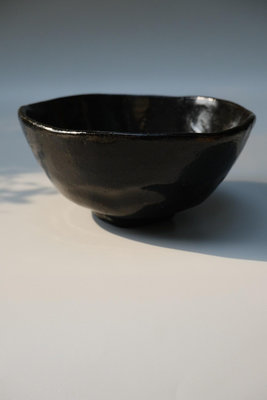 日本帶回大正期百年老黑樂抹茶碗稍有的擴口盞形器型口徑約
