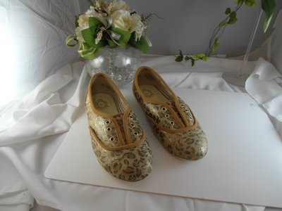 浪漫滿屋 專櫃品牌iki2豹紋女鞋AQ35420........(17)