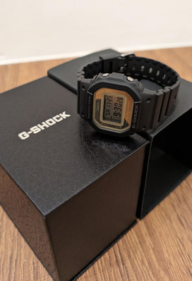 CASIO 卡西歐 G-SHOCK 經典款 纖薄精巧 金屬質感 經典方形 GMD-S5600 黑色 手錶 watch