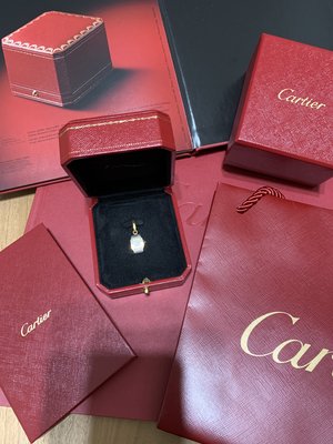 名品特搜站~”已停產” Cartier Santos 100手錶造型吊飾，市面已難找的近新逸品，非常值得收藏的！