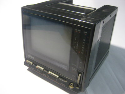 早期 骨董 UNITECH  4.5" TV 台製小電視 當擺飾用 便宜賣 免運費