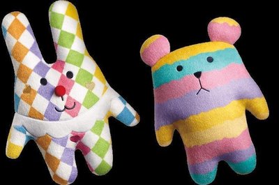 全家宇宙人繽紛show-夢幻甜美抱抱枕，棉花糖熊&amp;馬戲團小丑兔兩款一組～現貨