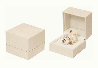 買2送1熊最愛菱格紋皮質感經典戒指盒 手鍊盒 小熊盒 珠寶盒 首飾盒 飾品盒 紙盒 婚禮小物 批發 禮物盒