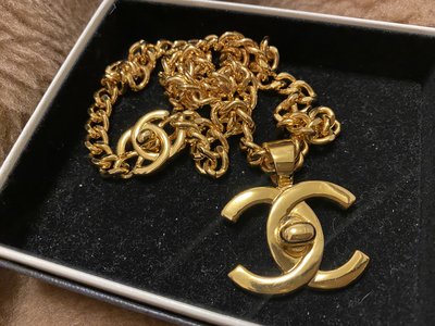 【現貨】Chanel Vintage 雙書包釦 項鍊 金色 logo