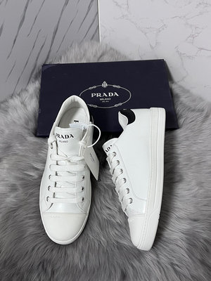 全新 Prada 小白鞋 板鞋