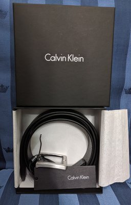 『BAN'S SHOP』Calvin Klein CK休閒 紳士 真皮皮帶 黑色95公分 附禮盒 歐洲製 全新