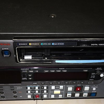 中古SONY DVW-M2000 Digital Betacam 多格式錄放影機| Yahoo奇摩拍賣