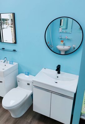 【洗樂適衛浴】衛浴四件組，INAX單體馬桶+INA65CM一體瓷盆浴櫃+黑色面盆龍頭+60公分黑色鋁框圓鏡