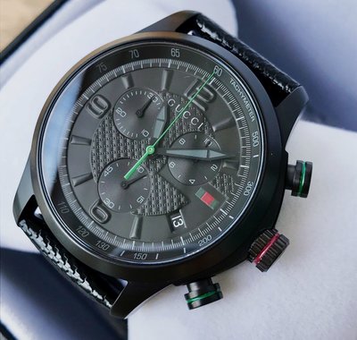 GUCCI G-Timeless 黑色面錶盤 黑色皮革錶帶 石英 三眼計時 男士手錶 YA126244