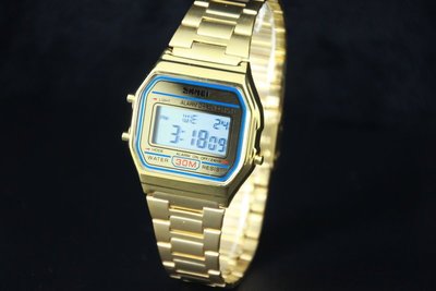 金色復古風經典款非CASIO超值金屬錶帶防水冷光電子錶SKMEI