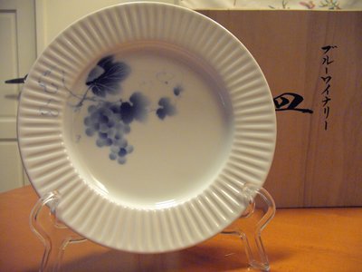 日本製 深川製磁(有田焼) Blue Winery圓皿（木盒裝）