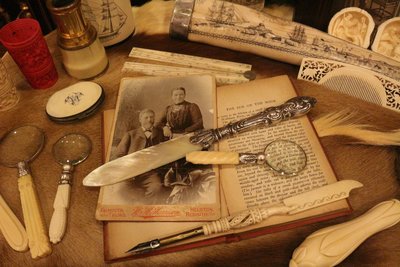 【家與收藏】極品稀有珍藏歐洲百年古董英國18世紀手工精緻華麗母貝純銀浮雕拆信刀