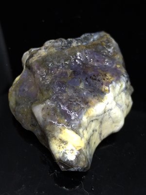 [礦鈺居]~花東玉石~(紫玉年糕心臟)~山礦~76公克~