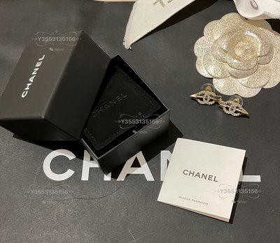 時尚萬歲 Chanel 超美正品一箭穿心logo耳環