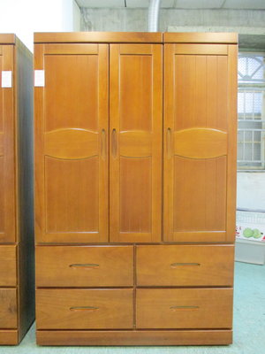 光南家具-4x6尺樟木衣櫃(型號801)