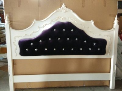 全新品 出清歐式新古典 夢幻白色公主床 紫色絨布床頭片 珍珠白色雕刻 水晶 拉釦