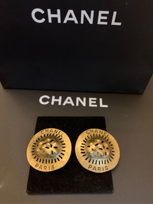 Chanel 古董 簍空 字母 圓型 經典 夾式 耳環