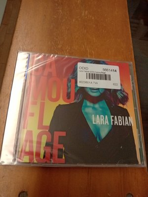 比利時天后 LARA FABIAN 蘿拉菲比安 Camouflage 專輯CD  全新