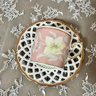 narumi 粉色花卉鏤空咖啡杯