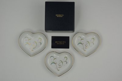 【芬芳時尚】日本專櫃正品 MIKIMOTO愛心磁盤 盤子 三件組