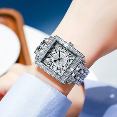 現貨手錶腕錶廣州現貨直供2024年新方形滿天星網紅直播手錶女士滿鉆石英錶