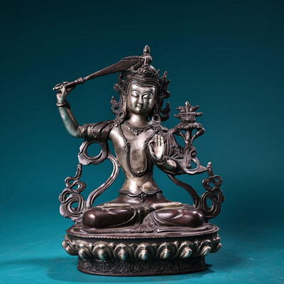 珍品舊藏西藏收純銅高浮雕鏨刻鎏銀藏傳文殊菩薩佛像工藝精湛  器型精美重1000克2868