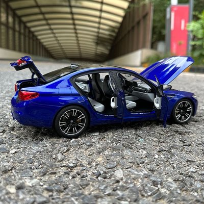 M5車模 原廠1:18 NOREV代工 BMW M5 F90 2018 合金汽車模型