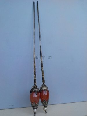 藏寶閣 （老銀飾品）很拉風老銅鎏金髮簪子上面的瑪瑙珠子是之前主人後配的不是原配的 Cchg6545