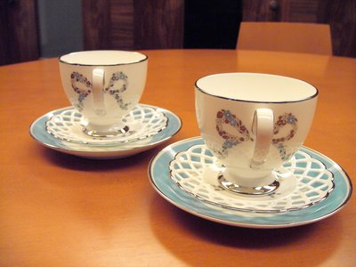 日本製 NARUMI(鳴海) 祝福系列 水藍蝴蝶結圖柄骨瓷咖啡杯組 2客/6pcs