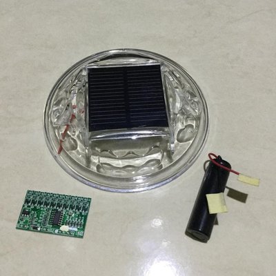 太陽能LED閃爍燈DIY套件組-太陽能板-10路多變化控制板-充電電池-圓形透明殼-3.2V