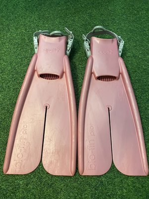 APOLLO BIO FIN 粉紅 潛水/浮潛 生化蛙鞋 SIZE M 9成新 微擦痕