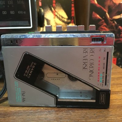 「二手卡帶 錄音帶隨身聽」三洋 型號 M-1800F