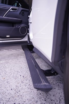 Lexus RX 電動側踏板（鐵堡汽車音響）自動收折