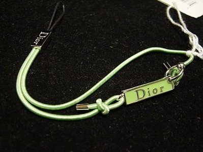 100%全新真品 Christian Dior / CD 蘋果綠超可愛手機吊飾 原價6千多 低價割愛 LVMH