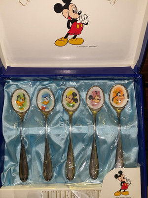 Vintage 迪士尼七寶燒勺子，七寶燒是日語中對金屬琺瑯器