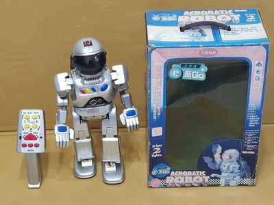 GANSO  2001 元祖中秋雪餅玩具 e酷Go 機器人 ACROBATIC ROBOT 元組雪餅／元祖製菓。詳閱內文