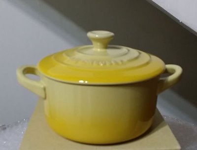 LE CREUSET-迷你圓形瓷器鍋一組兩入，含原廠精美禮盒【LE0018】