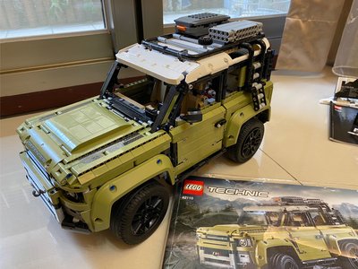 LEGO 樂高 42110 Land Rover Defend 二手越野車成品 請參考照片 附說明書 特價出清 （非大陸仿冒積木） 無盒
